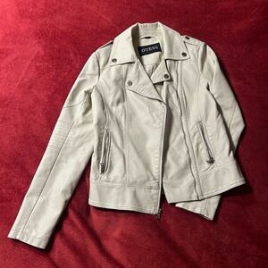 GUESS Women Faux Leather Asymmetrical Moto Jacket Size XS. Cream/Silver